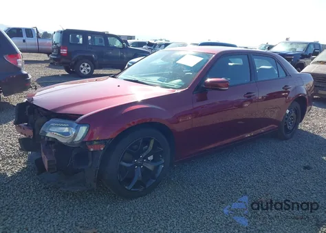 2022 Chrysler 300 S из США, поврежденный, VIN 2C3CCABG0NH187042